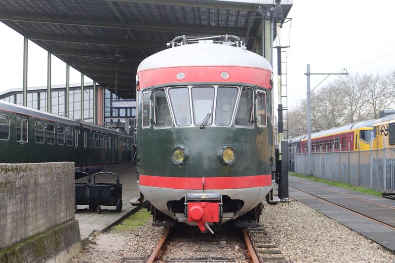 NS 273 - Mat '46 - Muizeneus